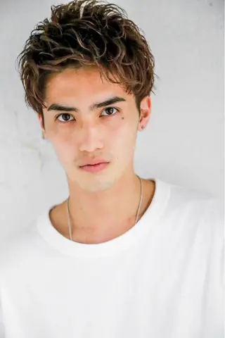 ショート パーマ メンズ ✨ブリーチなし透明感 池袋 水野のヘアスタイル