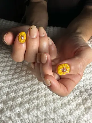 ネイル 新山 聖のネイルデザイン