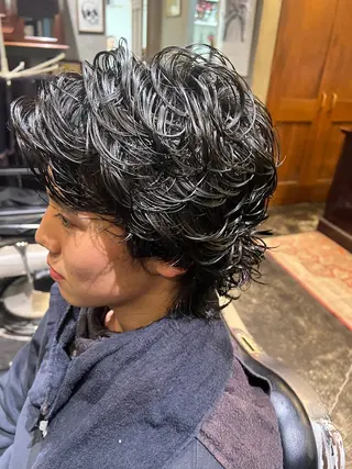 ショート パーマ 中居 優弥のヘアスタイル