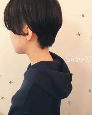 ショート 市川 千夏のヘアスタイル