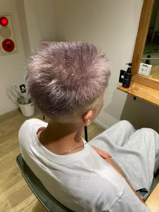 ショート ブリーチ超特化美容師 ☯️ルカ✡️💫のヘアスタイル