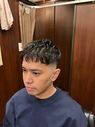 ショート メンズ 高橋 優希のヘアスタイル