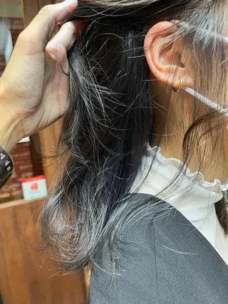 セミロング カラー 眞壁 華子のヘアスタイル