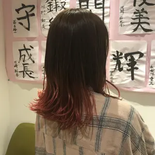 カラー 伊東 彩花のヘアスタイル