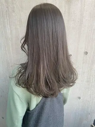 ロング KAORU オリーブカラーのヘアスタイル