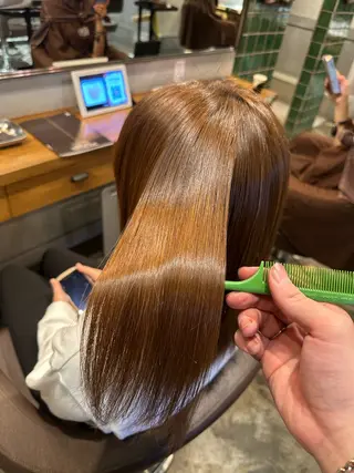 セミロング パーマ 髪質改善 すずきひじりのヘアスタイル