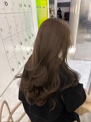 ロング カラー 上品モテヘア🩶 karen🩶のヘアスタイル