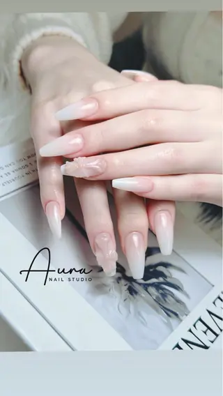 ネイル Aura Nail Studioのネイルデザイン