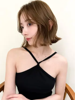 ショート カラー 小顔ボブ jilblanカホのヘアスタイル