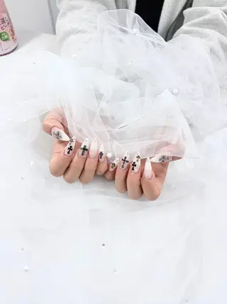 ネイル akari🎀 京橋 ARRINEのネイルデザイン