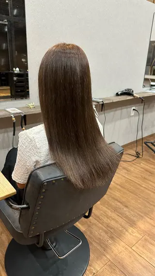 ロング カラー 鵜飼 真伍のヘアスタイル