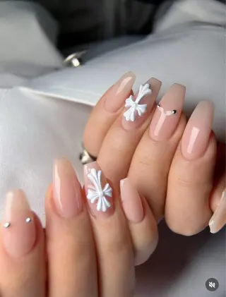 ネイル Lyna 池袋のネイルデザイン