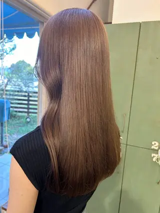ロング カラー 拝頭　奈枝 Beretのヘアスタイル