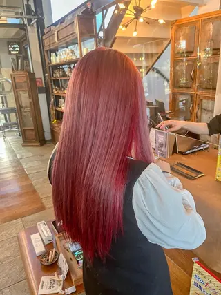 ロング カラー 佐藤 美聡のヘアスタイル