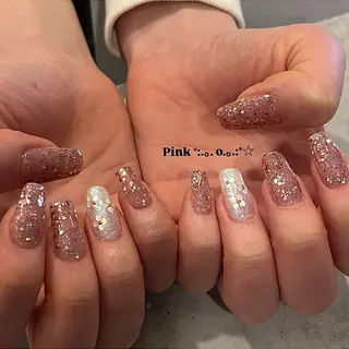 ネイル TRU NAOMI🫧のネイルデザイン