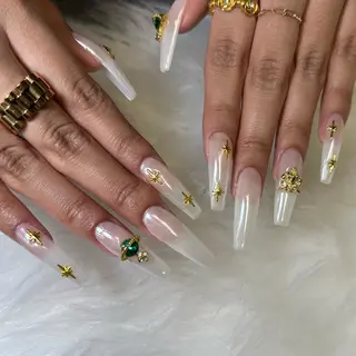 ネイル M.jewelry himeka🍒のネイルデザイン