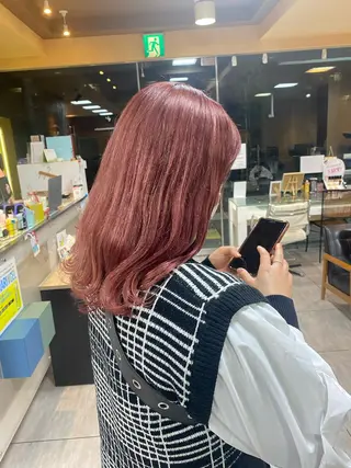セミロング カラー ヘアアレンジ 川上 麻梨阿のヘアスタイル