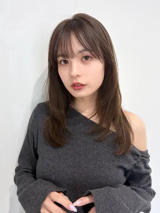 ミディアム レイヤー♡ 石川優奈のヘアスタイル