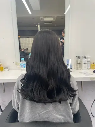 ロング カラー ヘアアレンジ 韓国系🇰🇷🩶 艶暗髪/MEIのヘアスタイル