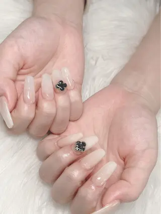 ネイル nail&eye Ariesのネイルデザイン
