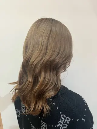 セミロング カラー Yuzuki/モデル 募集中/今年デビューのヘアスタイル