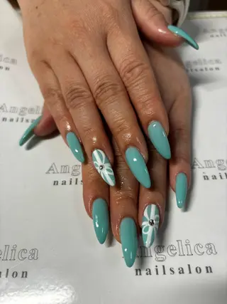 ネイル Angelica ネイリストのネイルデザイン