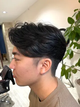 ショート パーマ メンズ 岩井 駿のヘアスタイル
