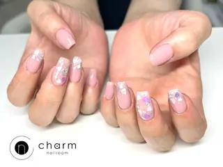 ネイル ネイルルーム チャームのネイルデザイン