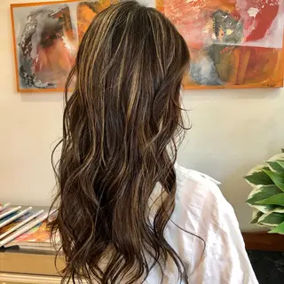 ロング 鶴﨑 美優亜のヘアスタイル