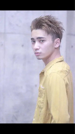 ショート カラー メンズ 及川 光のヘアスタイル