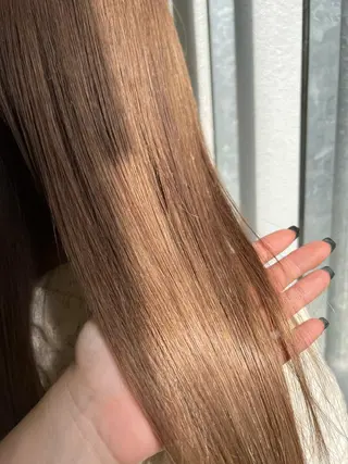 セミロング カラー ハイトーン&髪質改善 &韓国エクステ🤎のヘアスタイル