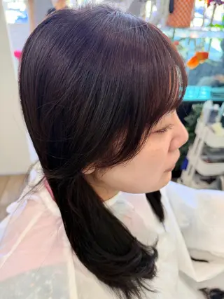 セミロング カラー 鶴見 和美のヘアスタイル