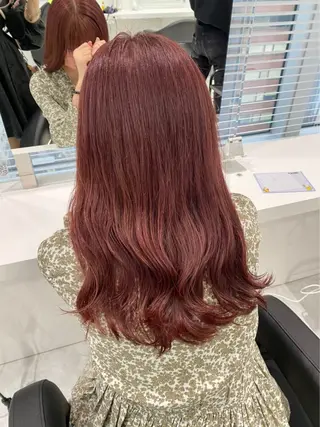 ミディアム カラー ヘアアレンジ 🫧モテる💗ダメー ジレスハイトーン🫧のヘアスタイル