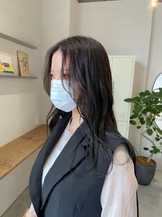 ロング カラー 石川 瑠琉のヘアスタイル