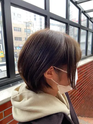 ショート 🪞縮毛矯正/透明感 カラー🪞まなのヘアスタイル