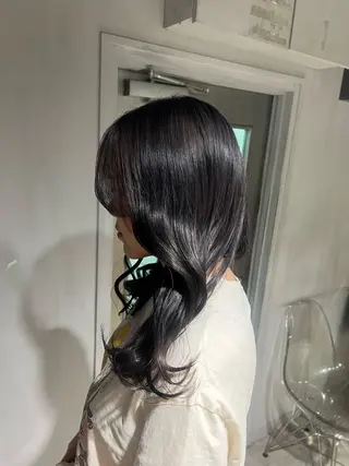 セミロング カラー NANAMI🩵 大人可愛い韓国ヘアのヘアスタイル
