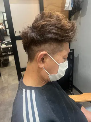 セミロング カラー パーマ ヘアアレンジ メンズ キッズ ネイル マツエク・マツパ アイブロウ 久木原 ゆりのヘアスタイル