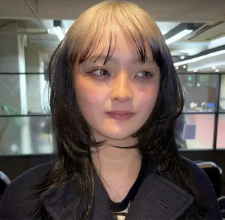 ミディアム Cocona 🦤 /ブリーチ/艶カラーのヘアスタイル