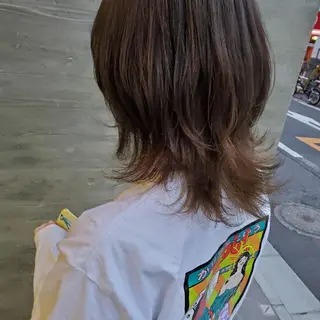 ミディアム 谷 結奈のヘアスタイル