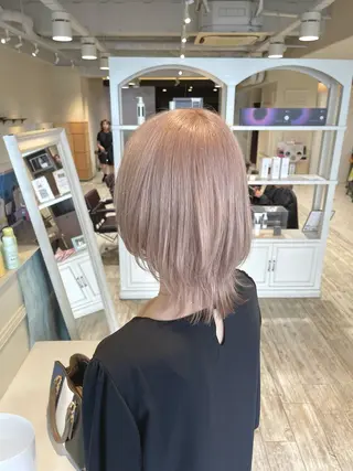 ミディアム カラー 六反 仁哉のヘアスタイル