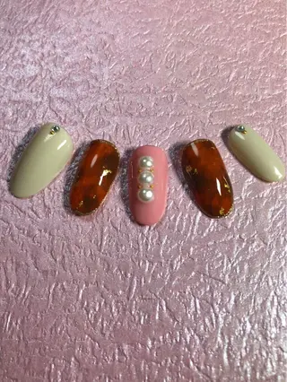 ネイル 遊津 美来のネイルデザイン