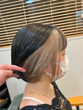 ショート ブリーチ毛の縮毛矯正 ハイトーン/岡本智樹のヘアスタイル