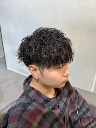 パーマ メンズ ハイトーン/外国人風 カラー/メンズパーマのヘアスタイル