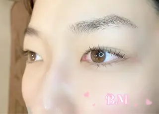 マツエク・マツパ 名倉 彩乃のネイルデザイン