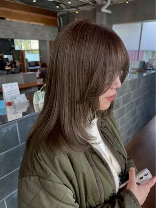 カラー 山田 茜理のヘアスタイル