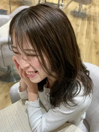 ミディアム 森澤 叶実のヘアスタイル