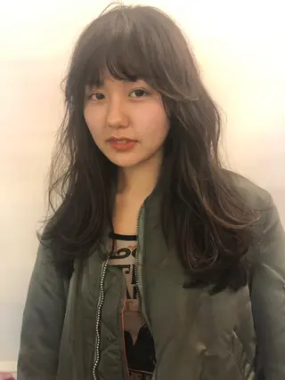 ロング NOUN所属・eri kinjoのヘアスタイル