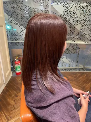 セミロング カラー 頭から整える美容師 松田のヘアスタイル