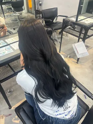 ロング カラー レイヤー sala 推しカラー職人🎀のヘアスタイル