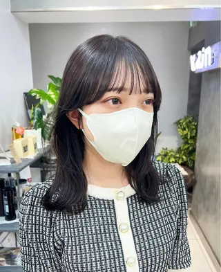 セミロング カラー ウルフ🦋顔まわり ❤︎ ͛MEIのヘアスタイル